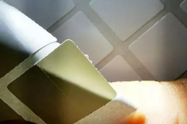 self-adhesive-labels